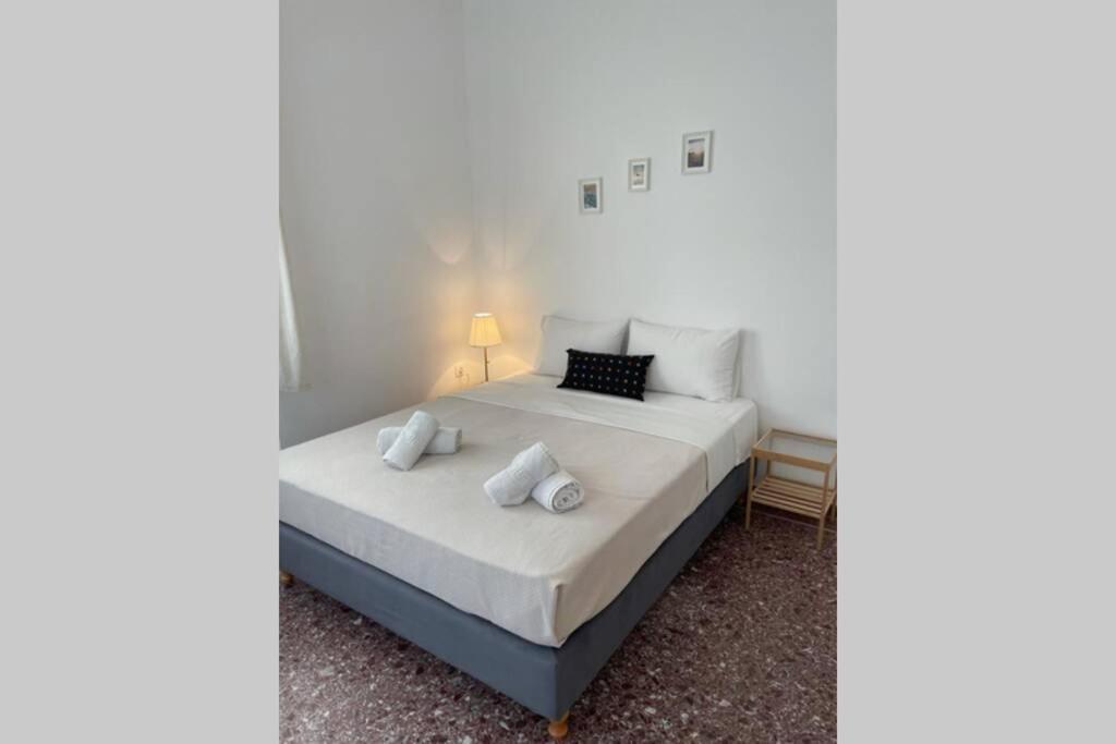 Panos Rooms Modern 3-Bedroom Apartment Ándros Kültér fotó